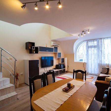 Maisonette Picadilly Varna Exterior photo